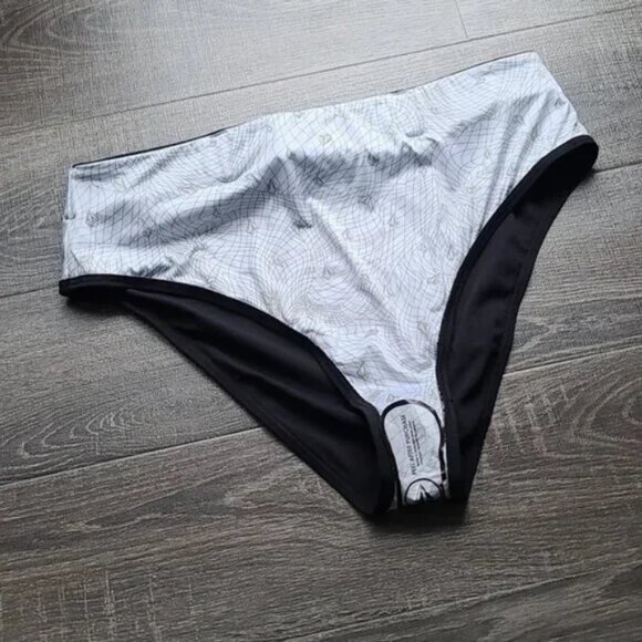 Volcom "Simply Rib Retro" belted Bikini Bottoms - Picture 4 of 5